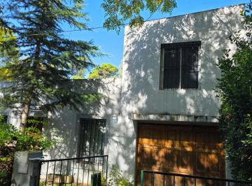 Casa de 4 ambientes, La Plata · Casa en Venta de 3 Dorm.