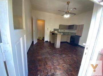 Departamento · 50m² · 2 Ambientes · Departamento Alquiler - 1 Dormitorio 1 Baño - Lomas de Zamora