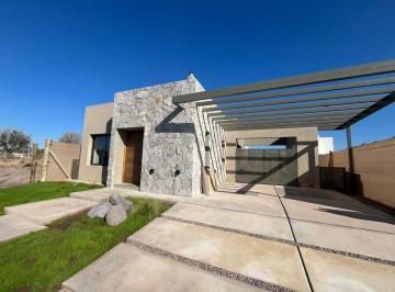 Casa de 4 ambientes, Maipú · Venta de Casa a Estrenar en Barrio Privado Lar de Terrada