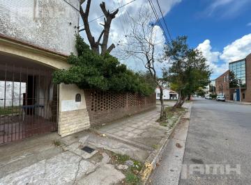 Casa · 245m² · 5 Ambientes · 1 Cochera · Casa en Mar de Ajo