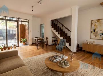 Casa · 82m² · 5 Ambientes · 1 Cochera · Casa en Barracas