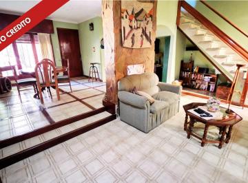 Casa · 283m² · 5 Ambientes · 1 Cochera · Venta Casa 5 Amb en Bernal