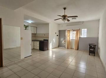 PH · 55m² · 3 Ambientes · Alquiler PH 3 Ambientes de 95 m² de Terreno en Caseros