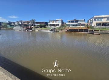 Terreno · 903m² · Lote Al Río en Venta en Barrio El Yacht, Nordelta.