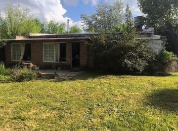 Casa · 80m² · 3 Ambientes · Casa en Venta de 600 m² en Uribelarrea a 3 Cuadras de La Plaza
