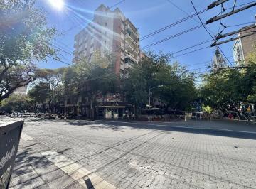 Departamento · 128m² · 6 Ambientes · Departamento de Categoría en Venta en Ciudad de Mendoza | 3 Dorm., Cochera y Vista a La Cordil