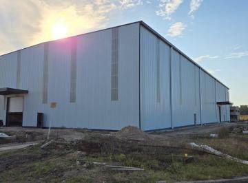 Bodega-Galpón · 1956m² · Deposito en Alq/vta en Pir6 Exaltacion de La Cruz