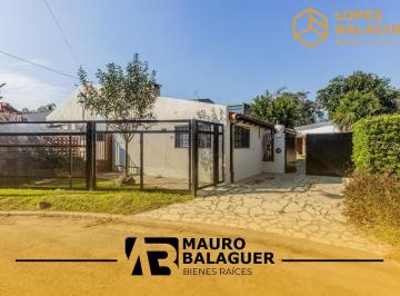 Casa · 140m² · 5 Ambientes · 2 Cocheras · Venta de Casa en Ciudad Evita de 5 Ambientes C/ Pileta. oportunidad. apto Credito