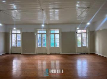 Local comercial · 110m² · Alquiler Local en Planta Alta en Quilmes Centro.