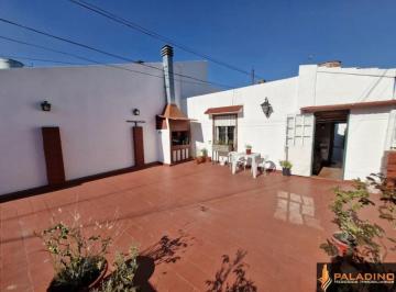 PH de 5 ambientes, Mataderos · PH 5 Amb. Patio/terraza C/ Cochera Al Frente - Barrio Naon - Mataderos