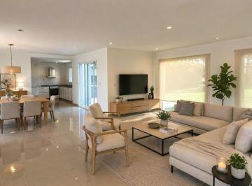 Casa · 157m² · 5 Ambientes · Casa en Venta San Matias 5 Ambientes Luminosa y Amplio Lote