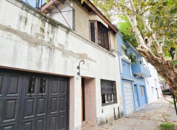 Casa de 5 ambientes, Lanús · Casa 5 Amb 255 m² con Terraza + Cochera | a 1 Cuadra de Yrigoyen