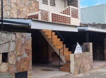 Casa de 6 ambientes, Ciudad de Santa Fe · Casa + Departamento