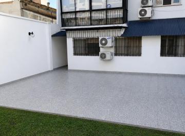 Departamento de 4 ambientes, Villa Urquiza · Venta Depto Villa Urquiza 4 Amb en Pb con Patio, Oportunidad! 75 m² Totales 70 m² Cubiertos