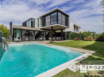 Casa · 213m² · 6 Ambientes · Casa en Venta en Los Castaños, Nordelta. Tigre. Pozzi Inmo
