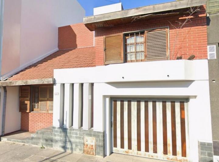 Casa · 133m² · 4 Ambientes · 1 Cochera