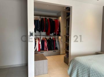 Casa · 321m² · 6 Ambientes · Century 21 Lopez Venda Casa en Guaymallen Barrio Privado La Bajada