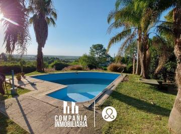Imagen 1 · Casa de 3 Plantas en Club de Golf