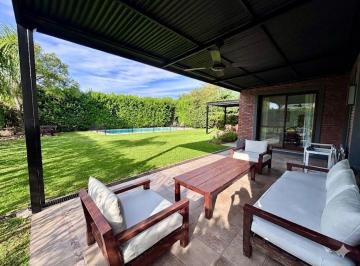 Casa · 780m² · 9 Ambientes · 1 Cochera · Casa en Venta Laguna del Sol 5 Dorm