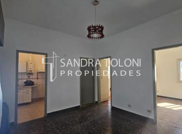 Departamento · 53m² · 3 Ambientes · Venta PH 3 Amb C/ Terraza Propia 70 m² en José Ingenieros