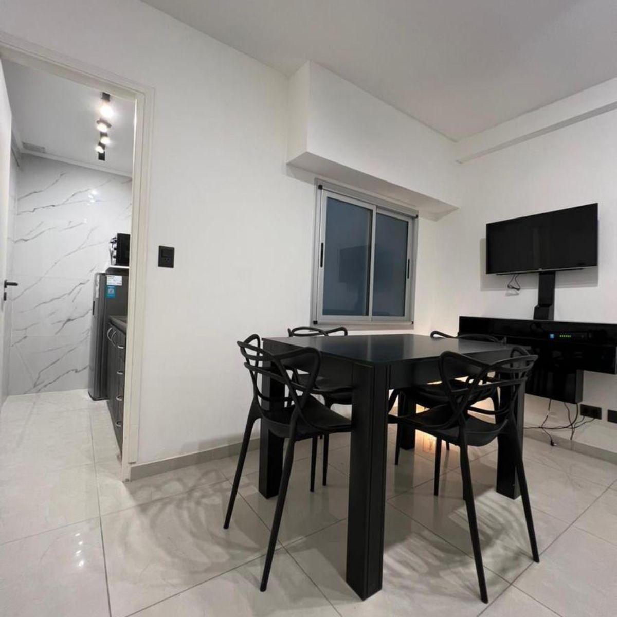 Depto 2 amb, 32m² con ascensor — Plaza Mitre