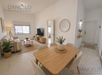 Departamento · 45m² · 2 Ambientes · 2 Amb C/patio - Baño en Suite - Toilette - Reciclado