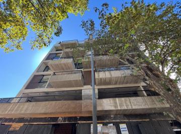 Local comercial · 53m² · Venta de Local Comercial en Planta Baja a Estrenar en Edificio Moderno.