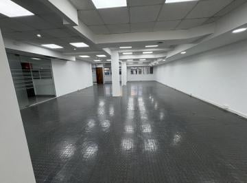 Oficina comercial · 260m² · Piso de Oficina en Alquiler - Expensas Incluidas en El Precio - Piso 4