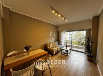Departamento · 37m² · 2 Ambientes · En Venta Dos Ambientes a La Calle con Balcon Saliente, Plaza Mitre