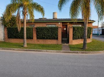 Casa de 10 ambientes, Córdoba · Vendo Hermosa Casa Esquina de 4 Dorm. Bº Residencial Oeste