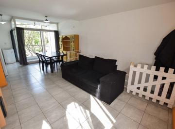 Departamento · 65m² · 3 Ambientes · Venta - Departamento de Dos Dormitorio con Balcon - Granadero Baigorria
