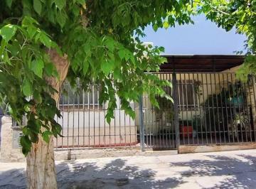 Casa · 120m² · 5 Ambientes · 2 Cocheras · Century 21 López Vende Casa en Las Heras, Mendoza