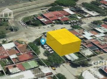 Terreno · 308m² · 7 Ambientes · 1 Cochera · Venta Lote Doble Frente en Saavedra