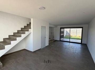 Casa · 125m² · 5 Ambientes · 1 Cochera · Casa Venta 2 Dorm. 2 Baños con Seguridad 24 Hs Docta Boulevard