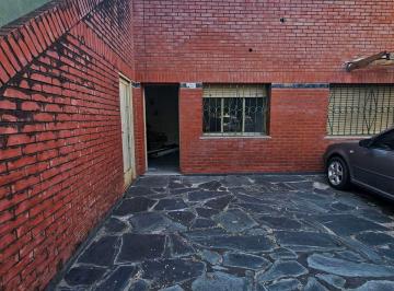 PH · 132m² · 6 Ambientes · 2 Cocheras · PH en Venta de 6 Ambientes en Tapiales