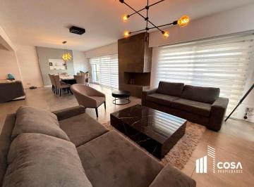 Departamento · 254m² · 5 Ambientes · 1 Cochera · Venta Departamento 4 Dorm. Paseo del Siglo Centro Rosario