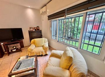 Casa de 5 ambientes, Villa Devoto · Joya Residencial en El Corazón de Villa Devoto