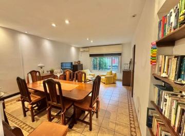 Casa de 5 ambientes, Villa Devoto · Joya Residencial en El Corazón de Villa Devoto