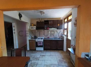 Casa · 75m² · 4 Ambientes · 2 Cocheras · Vendo Casa Maipu