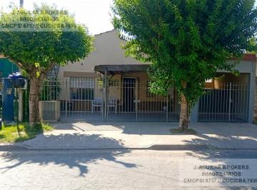 Casa · 240m² · 4 Ambientes · 1 Cochera · Casa en Trujui