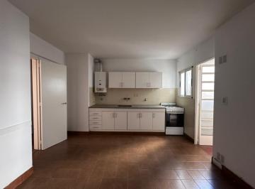 Departamento · 77m² · 4 Ambientes · Departamento en Centro