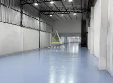 Bodega-Galpón · 600m² · 1 Cochera · Galpón a La Venta en Tres de Febrero