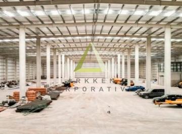 Bodega-Galpón · 2270m² · Nave Industrial en Alquiler