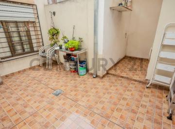 PH · 79m² · 3 Ambientes · Venta PH 3 Amb. con Escritorio y Patio en Monte Castro. Evalúa Permuta. Apto Credito
