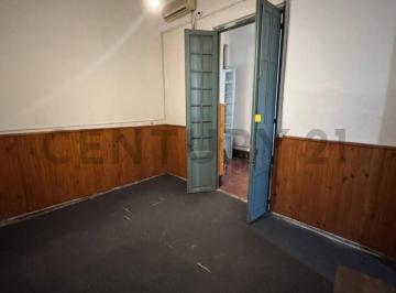 Casa · 135m² · 6 Ambientes · Alquiler Casa 3 Dorm. Ideal Estudiantes - Cordon Sur