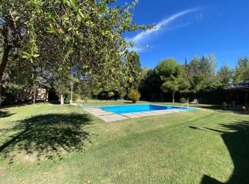 Casa de 4 ambientes Venta USD 117.000 · Venta Lote + Casa en Barrio Los Olmos, Vistalba, Lujan de Cuyo.