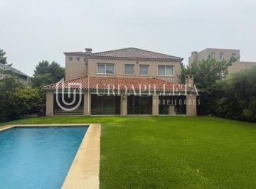 Casa · 245m² · 5 Ambientes · Casa en Venta en La Lomada de Pilar