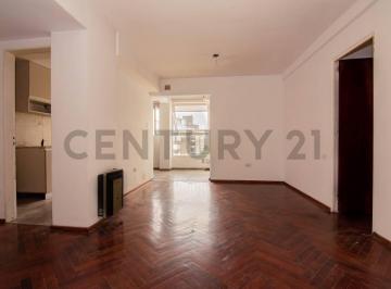 Departamento · 46m² · 2 Ambientes · Venta Departamento 1 Dormitorio con Balcón en Centro, Rosario