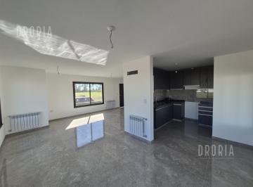 Casa · 141m² · 3 Ambientes · 2 Cocheras · Casa en Cuestas de Manantiales
