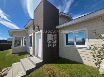 Casa · 150m² · 4 Ambientes · 2 Cocheras · Casa en Venta en El Calafate